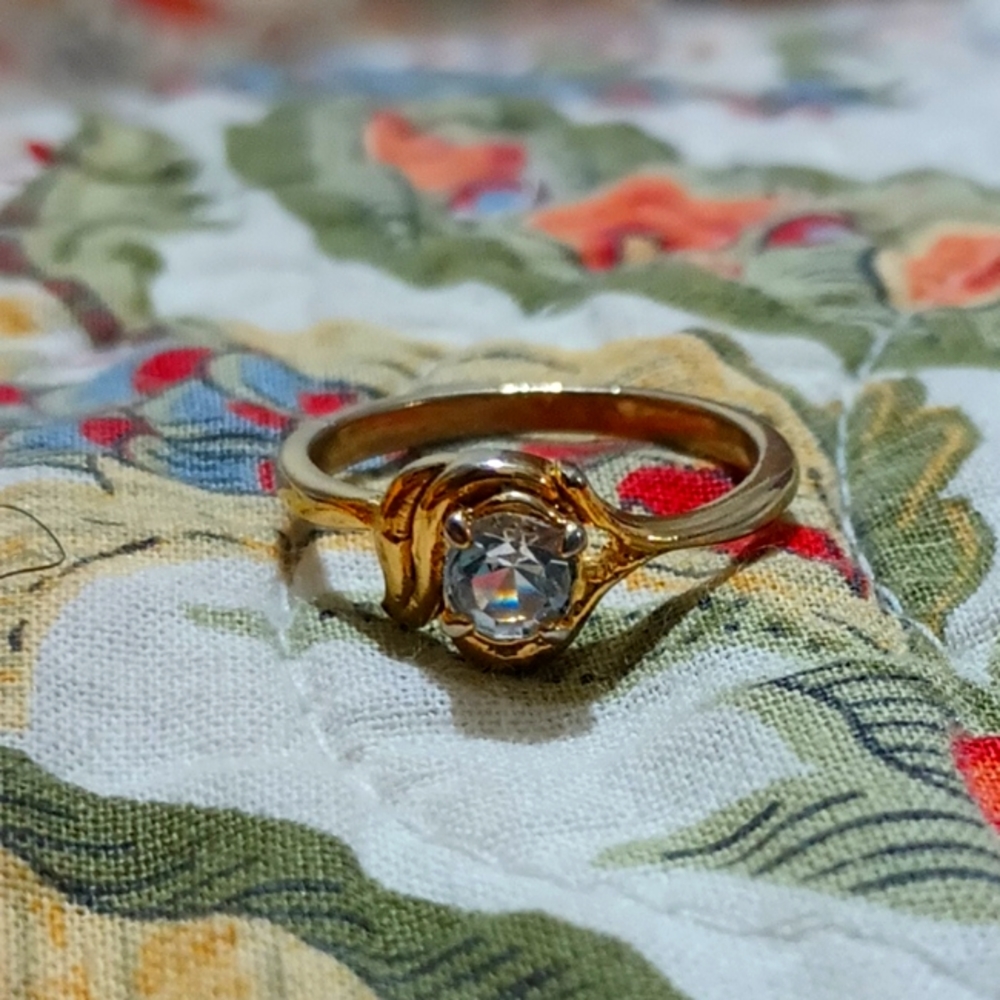 Golden Diamond Ring